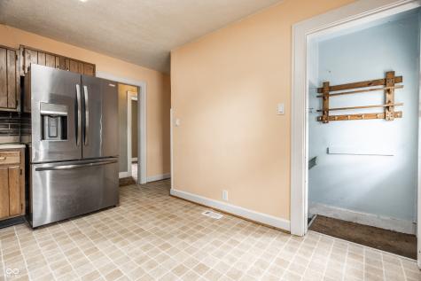 6124 Winthrop Avenue Indianapolis IN 46220