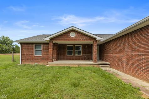 7450 W Deaver Road Columbus IN 47201