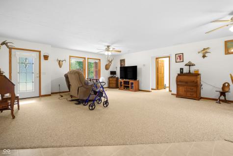 7450 W Deaver Road Columbus IN 47201
