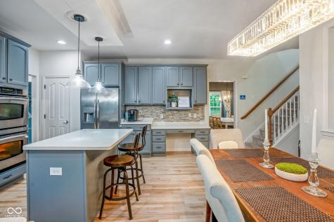 11667 Shadowwood Court Zionsville IN 46077