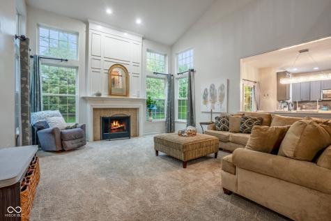 11667 Shadowwood Court Zionsville IN 46077