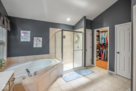 11667 Shadowwood Court Zionsville IN 46077