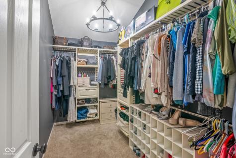 11667 Shadowwood Court Zionsville IN 46077
