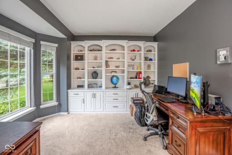 11667 Shadowwood Court Zionsville IN 46077