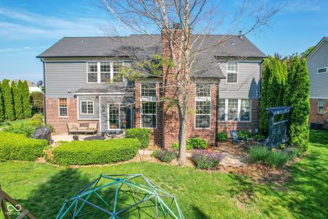 11667 Shadowwood Court Zionsville IN 46077
