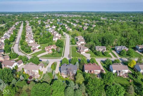 11667 Shadowwood Court Zionsville IN 46077