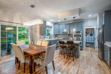 11667 Shadowwood Court Zionsville IN 46077