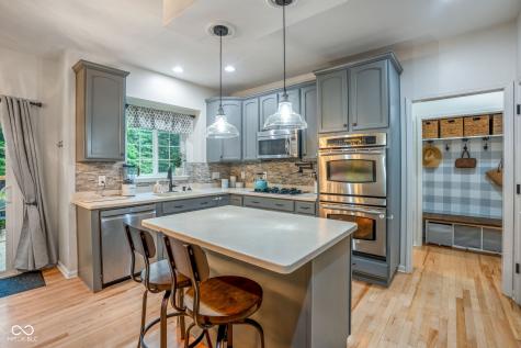 11667 Shadowwood Court Zionsville IN 46077