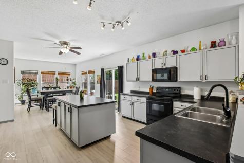 5560 Noble Drive Indianapolis IN 46234
