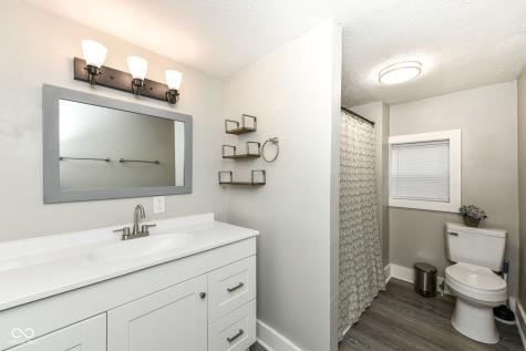 1525 W 5th Street Anderson IN 46016