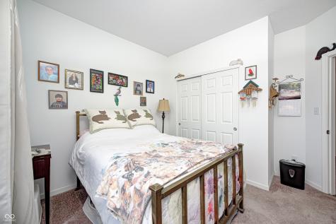 1794 N Clearwater Drive Greenfield IN 46140