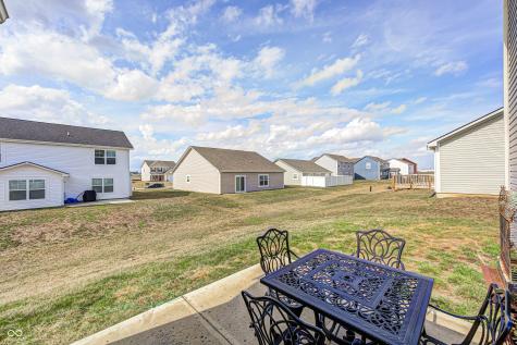 1794 N Clearwater Drive Greenfield IN 46140