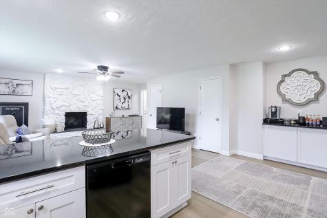 765 Hillcrest Drive Greenwood IN 46142