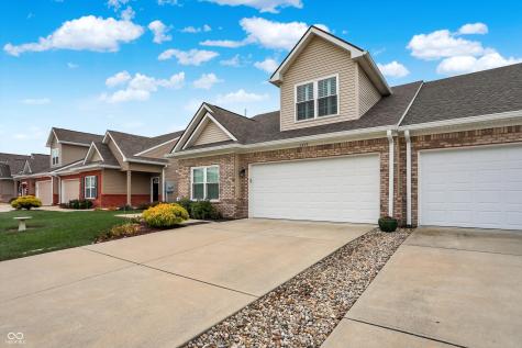 3275 Eaton Mews Court Greenwood IN 46143