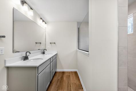 906 Rivendell Drive Avon IN 46123