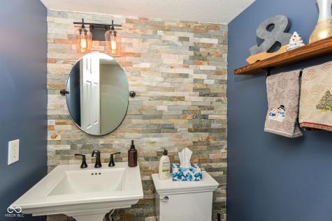 12054 Seahawks Lane Fishers IN 46037