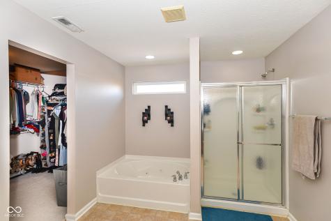 12054 Seahawks Lane Fishers IN 46037