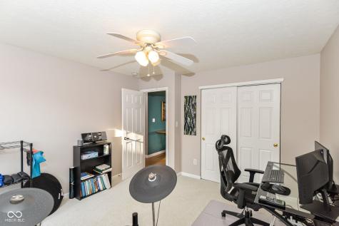 12054 Seahawks Lane Fishers IN 46037