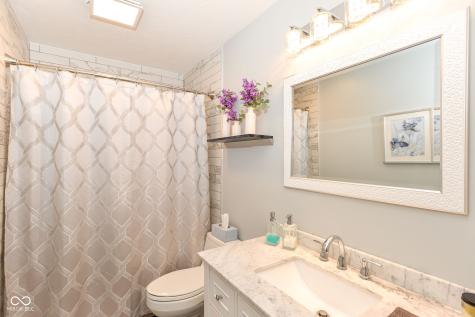 12054 Seahawks Lane Fishers IN 46037