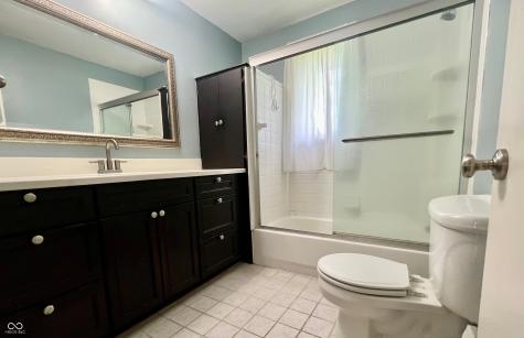 3023 Fairlawn Drive Columbus IN 47203