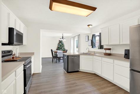 13305 Huff Boulevard Fishers IN 46038