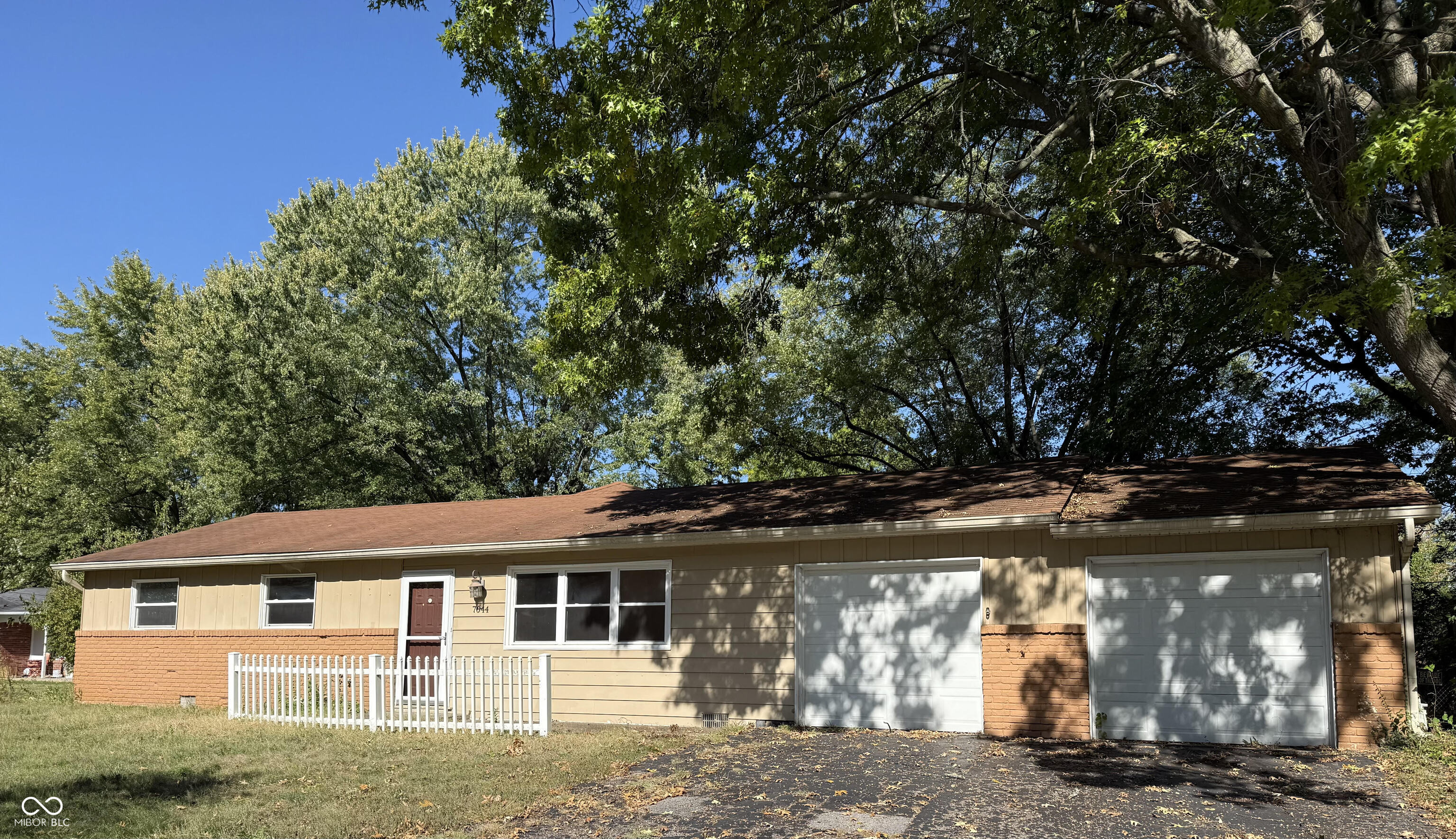 7044 Tower Court Indianapolis IN 46214