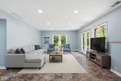 10649 Windjammer Circle Indianapolis IN 46236