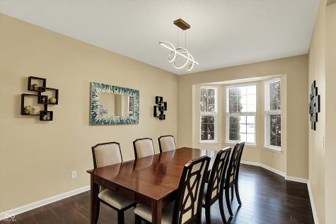 5549 Dill Court Indianapolis IN 46237