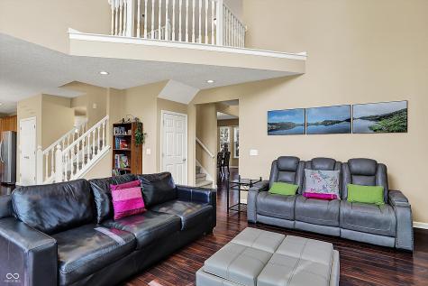 5549 Dill Court Indianapolis IN 46237