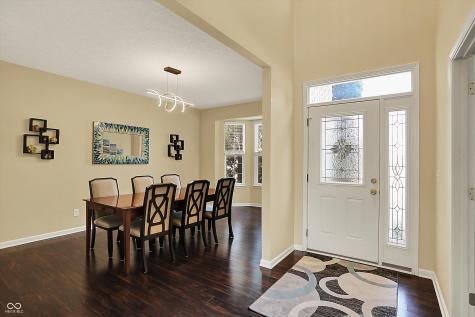 5549 Dill Court Indianapolis IN 46237