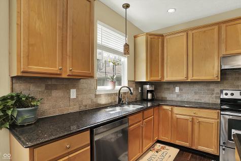 5549 Dill Court Indianapolis IN 46237