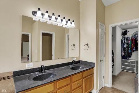 5549 Dill Court Indianapolis IN 46237