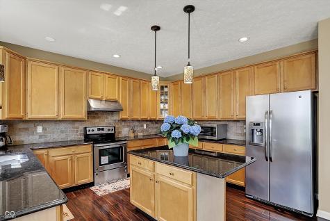5549 Dill Court Indianapolis IN 46237