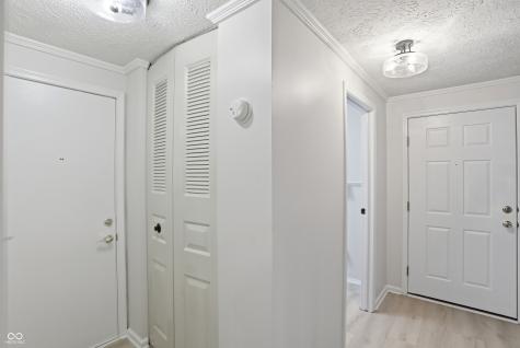 744 Sunblest Boulevard Fishers IN 46038