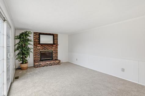 744 Sunblest Boulevard Fishers IN 46038