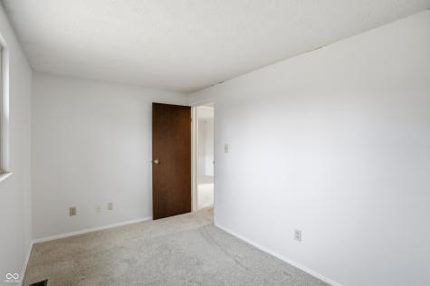 744 Sunblest Boulevard Fishers IN 46038
