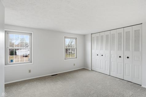 744 Sunblest Boulevard Fishers IN 46038