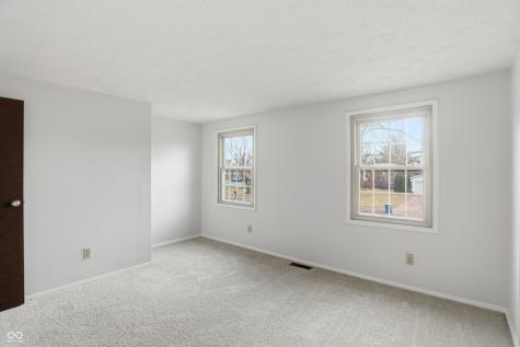 744 Sunblest Boulevard Fishers IN 46038