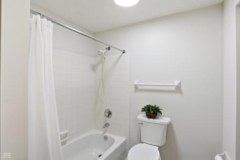 744 Sunblest Boulevard Fishers IN 46038