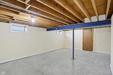 744 Sunblest Boulevard Fishers IN 46038