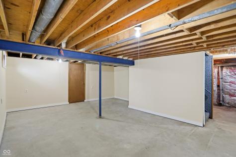 744 Sunblest Boulevard Fishers IN 46038