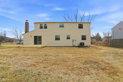 744 Sunblest Boulevard Fishers IN 46038