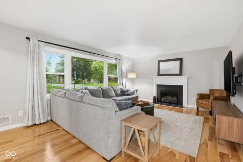 4845 Laurel Hall Drive Indianapolis IN 46226