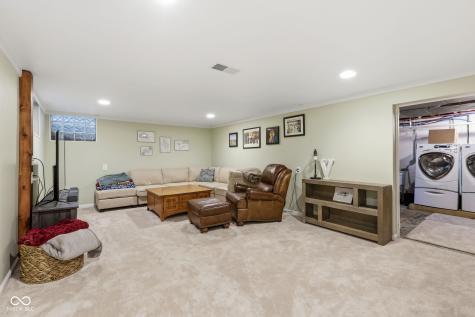 4845 Laurel Hall Drive Indianapolis IN 46226