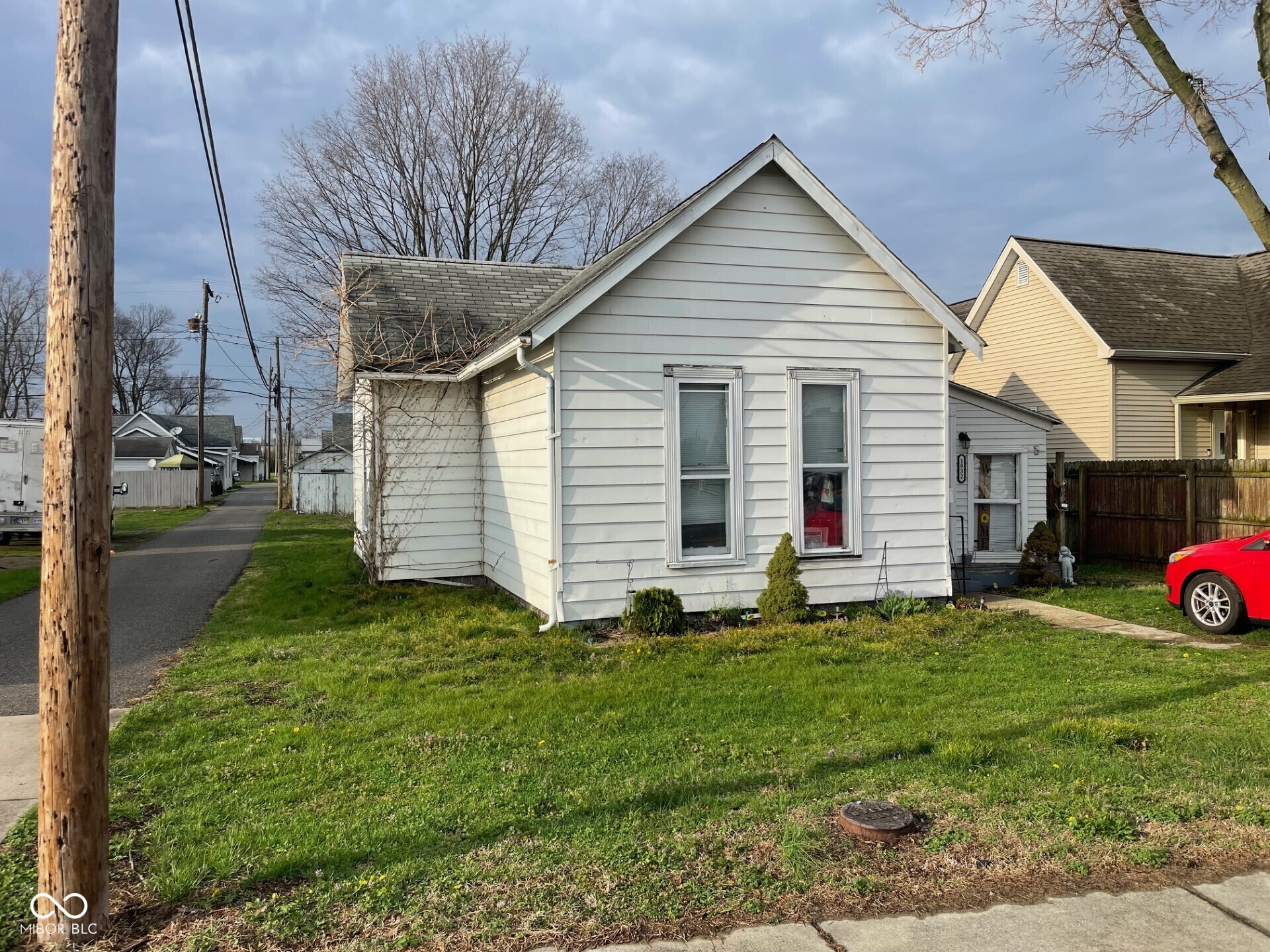 1932 Indiana Avenue Columbus IN 47201