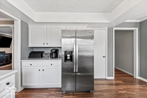 223 Haldale Drive Carmel IN 46032