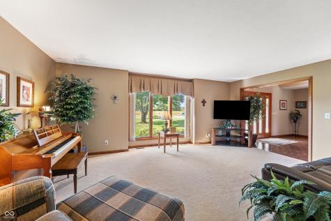 8304 W Mulligan Lane Columbus IN 47201