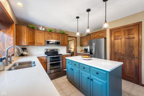 8304 W Mulligan Lane Columbus IN 47201