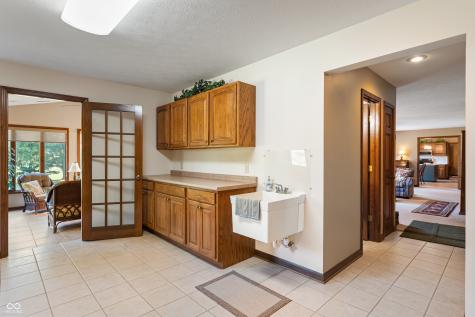 8304 W Mulligan Lane Columbus IN 47201