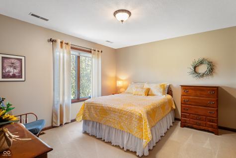 8304 W Mulligan Lane Columbus IN 47201